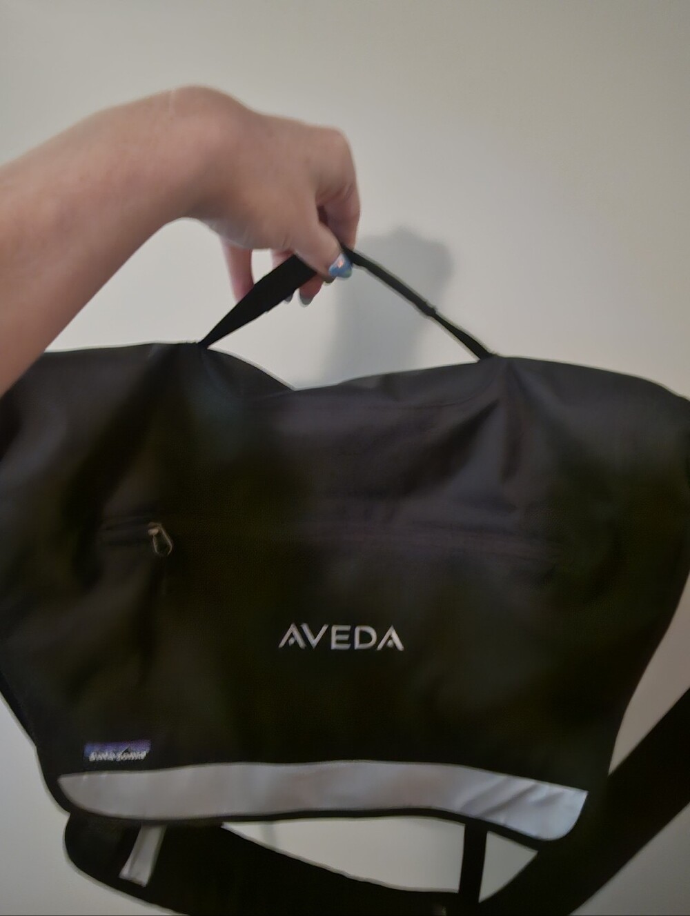 AVEDA Patagonia Messenger Bag with Laptop Cover